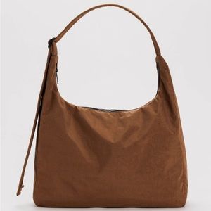BAGGU nylon shoulder bag